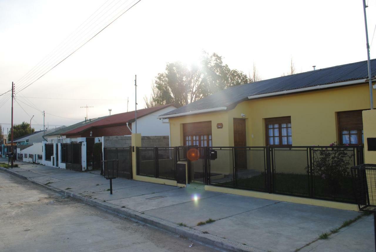 Hosteria La Casa De Ketty Puerto San Julian Extérieur photo
